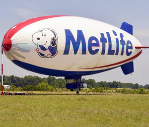 Vente chaude ballon d'air gonflable dirigeable gonflable blimp à hélium pour la publicité - Chine Dirigeable gonflable et Inflatable dirigeables prix