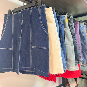 Vêtements usagés et autres articles usagés, vêtements <span class=keywords><strong>d</strong></span>'<span class=keywords><strong>occasion</strong></span>, convoyeur de vêtements usagés - Product Image 1