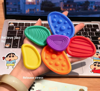 Paquete de 6 Juguetes Sensoriales de Silicona Suave con Textura, Regalos de Silicona Novedosos, Piedras Antiestrés, Juguetes Sensoriales para el Autismo, Juguetes para Calmar la Ansiedad de los Niños