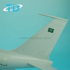 Avión de la Fuerza Aérea Saudí TANKER <span class=keywords><strong>1</strong></span>:00 B707 de 47 cm, Modelo de Resina Impreso en Serigrafía, Logotipo Personalizable, Regalo Empresarial de Madera/Acrílico - Product Image 4