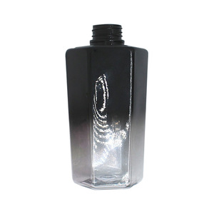 Traitement de peinture par pulvérisation plastique Zhou Sheng, fabrication sur mesure de revêtements ABS, PP, PS, TPU pour bouteilles de shampoing. - Product Image 1