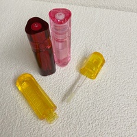 Tube de brillant à lèvres triangulaire vide personnalisé en gros, emballage transparent en plastique pour gloss, conteneur d'emballage pour brillant à lèvres