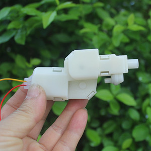 Pompe à eau haute pression avec moteur à aimant permanent 3,7 V pour équipement mécanique - Product Image 2