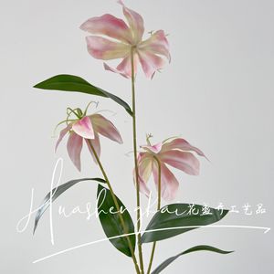 Flame Lily Artificial <b>Flower</b> <b>Single</b> Branch Silk High Simulation Wedding Decoration Modern Style - Product Image 3