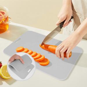 접이식 디자인 핸들 유연한 내구성 실리콘 도마 주방 도마 교수형 구멍이있는 보드 - Product Image 4