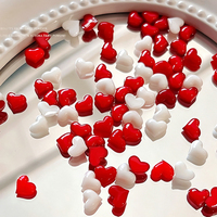 200 pièces/sac Breloques 3D Cœur pour Ongles Rouge Blanc, Strass en Résine à Dos Plat en Forme de Cœur, Décorations pour Manucure DIY Saint-Valentin