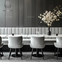 Ensemble de restaurant sur mesure Ron Group, table carrée en marbre, chaise en velours, banquette en forme de L personnalisée, mobilier commercial