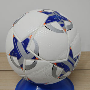 Balón de fútbol personalizado con logo, tamaño 5, de cuero PU, para entrenamiento y partidos. - Product Image 1