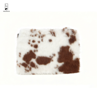 Housse pour ordinateur portable en peluche à imprimé vache bicolore - Sac de protection en peluche douce pour ordinateurs portables, étui pour appareil décontracté et tendance