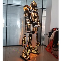 Kostum Robot LED EVA Mega Stilts Guangzhou Enjoyment yang Laris Manis dengan Baterai, Perlengkapan Pertunjukan Acara Dewasa