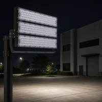 Projecteurs LED sportifs incurvés carrés anti-éblouissement IP66 600W 700W SMD5050 à intensité variable 6500K 230V 380V pour le tennis de table