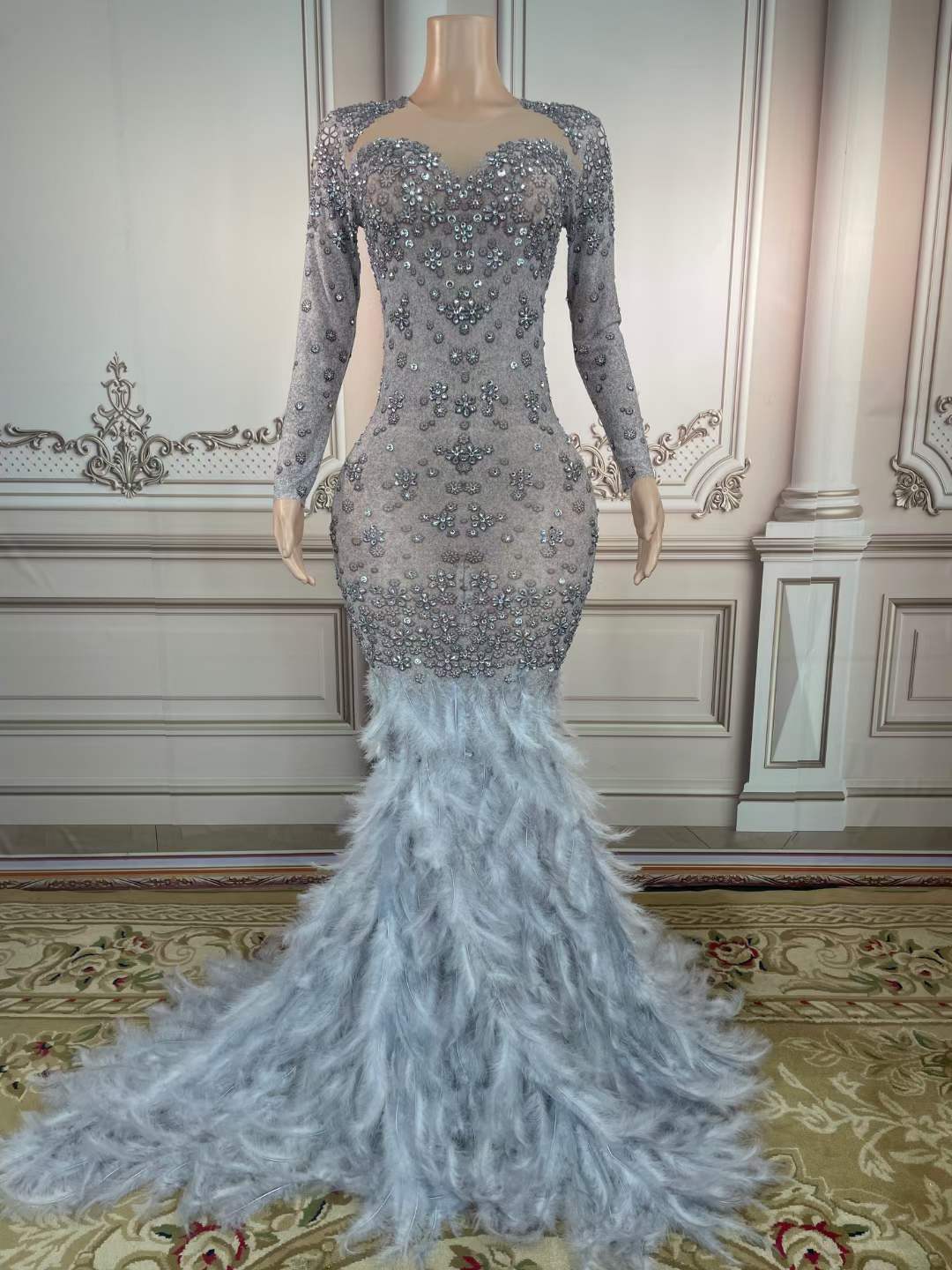 Feather Performance Maxi Dress - Elegant Backless Party Wear Feather Performance Maxi Dress - Elegant Backless Party Wear