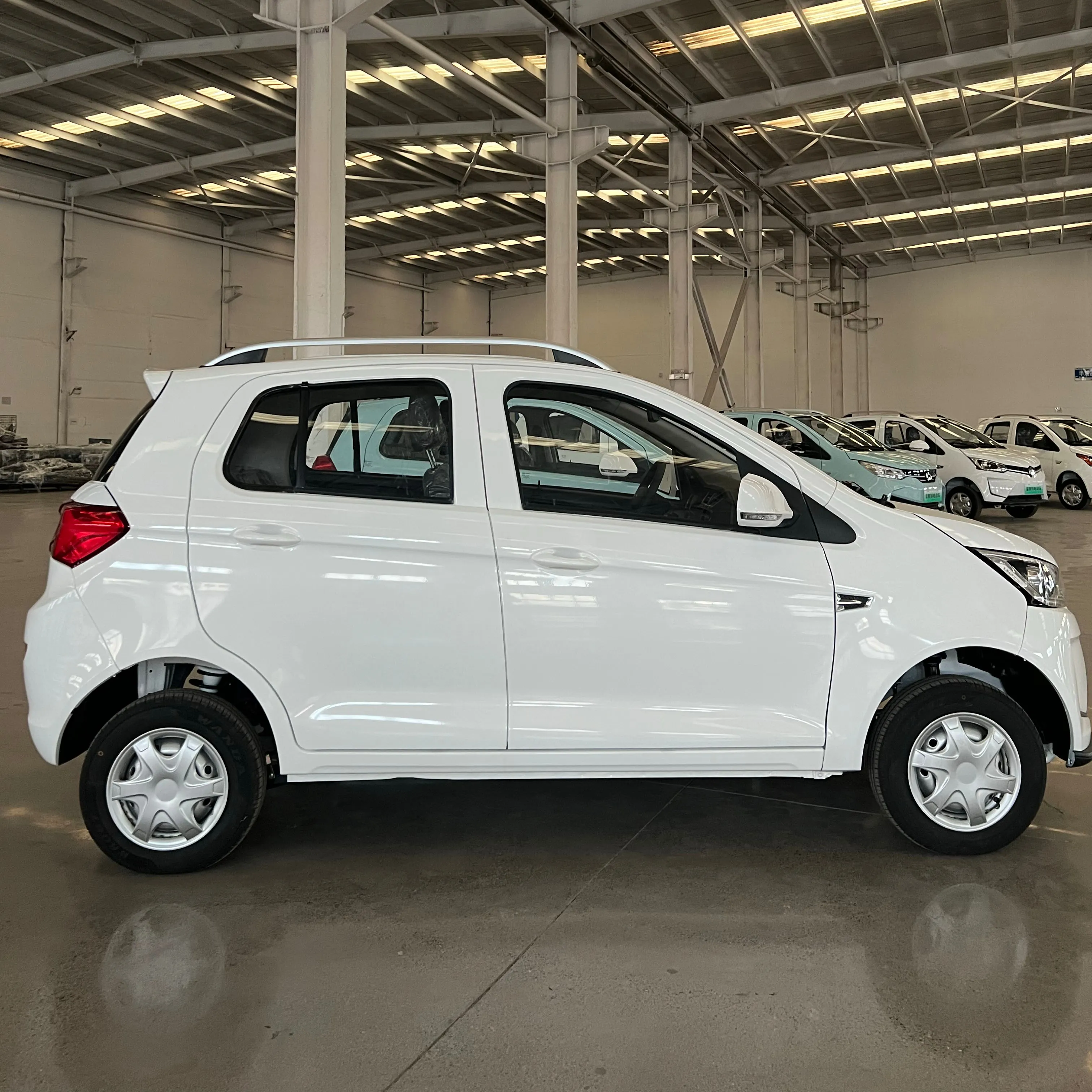 Veículo elétrico de baixa velocidade Four-Wheeler FUJIE fabricado na China Preço barato para venda 52 km/h O preço mais barato