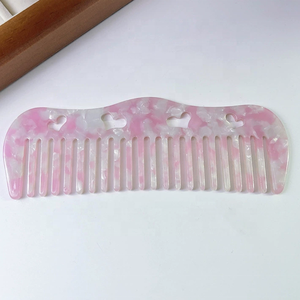 Peine para el Cabello de Diseño Personalizado de Alta Calidad, con Forma de Corazón Hueco, de Acetato de Celulosa, con Logotipo Personalizado - Product Image 5