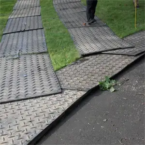 Ventas calientes Moldeado Mobile Road Mats Grounding Earthing 4x8 Plastic Hdpe Ground Mat