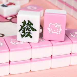 Petit jeu de mahjong à motif floral de style dessin animé, parfait pour être transporté dans votre sac et pour jouer à tout moment lors de vos sorties. - Product Image 1