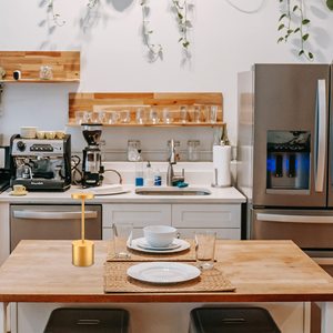 <span class=keywords><strong>Lampe</strong></span> de table <span class=keywords><strong>LED</strong></span> en aluminium de qualité supérieure, éclairage <span class=keywords><strong>sans</strong></span> <span class=keywords><strong>fil</strong></span> pour intérieur, bar, restaurant, <span class=keywords><strong>d</strong></span>îner, avec batterie intégrée - Product Image 4