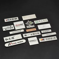 Étiquettes métalliques personnalisées pour meubles avec logo gravé en usine, plaques de nom en métal pour meubles en laiton antique embossé