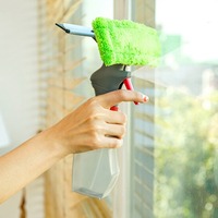 Racloir multifonctionnel en microfibres Outil de nettoyage des vitres en caoutchouc 3 en 1 avec flacon pulvérisateur