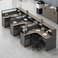 Bureau de travail de style simple pour employés, poste de travail de bureau sur mesure avec armoire de rangement pour l'aménagement des espaces de travail en entreprise