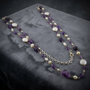 Collier long en améthyste et perles fines pour femmes - Product Image 3