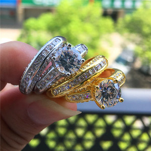 Ensemble de 2 bagues de <span class=keywords><strong>mariage</strong></span> de luxe en zircon taille ronde, plaqué <span class=keywords><strong>or</strong></span> 18 carats, avec bagues de fiançailles en laiton serties de zircons baguette, pour femmes, vente en gros - Product Image 5