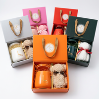 Ensemble cadeau souvenir de mariage personnalisé avec logo, vente en gros, tasse en céramique, couvercle, cuillère, serviette, boîte cadeau imprimée en sérigraphie, prix d'usine, livraison rapide