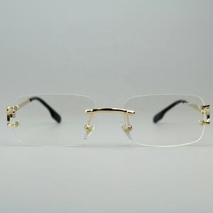 2025年流行の小さめスクエア型リムレスメタルサングラス、メンズ高級ブランドシェード、レディースサングラス - Product Image 2