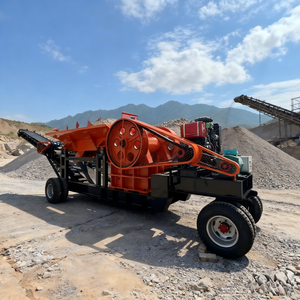 Vente à bas prix de concasseur à mâchoires mobile PE400x600, utilisé pour la production d'agrégats. Ligne de production de concassage de granit et de minerai d'or. - Product Image 1