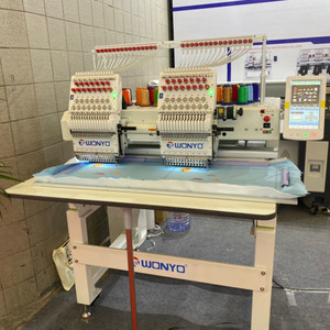 Máquina de bordado industrial WONYO de <span class=keywords><strong>2</strong></span> cabezales y 12 agujas para monograma de tela profesional - Product Image 4