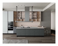 Îlot de cuisine en verre avec évier, base en contreplaqué et PVC, armoire de cuisine haute en marbre étanche avec rangement pour villa
