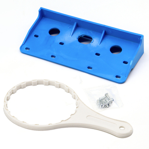 Boîtiers de <span class=keywords><strong>filtre</strong></span> à eau pour toute la <span class=keywords><strong>maison</strong></span>, conception à double étage, bleus, 10"*2.5", avec port standard en laiton, clé de serrage et fixation murale - Product Image 4