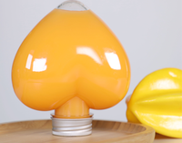 Cou de bouteille de jus en forme de coeur en plastique Morden Style 100ml 200ml 350ml 500ml Capacité 28mm Sérigraphie PET Boisson Bouchon à vis