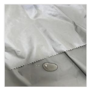 Lote de Tela Tafetán Impermeable 300T WR Full Dull, Tafetán Impermeable, Tela BUTTER NS CIRE(PIMO) HD NS para Abrigos y Chaquetas - Product Image 3