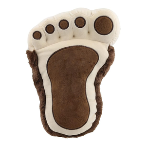 <span class=keywords><strong>Nouveau</strong></span> brun fourrure peluche Sasquatch patte pied forme drôle jouet avec cinq orteils toucher confortable 13 pouces Animal dessin animé personnage oreiller - Product Image 1