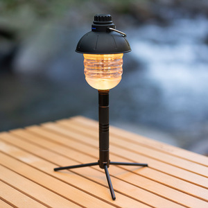 Trípode de aleación de aluminio con soporte para luz, para uso en exteriores y camping, con bloqueo giratorio y 3 secciones en las patas - Product Image 3