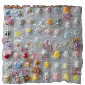 Mini jouets moelleux Taba Mochi en caoutchouc, impression typographique, design moderne, unisexe, anti-stress, cadeaux pour fêtes et anniversaires - Product Image 1