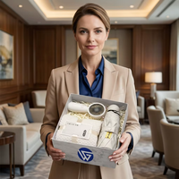Individuelles Geschenkset für Frauen und Brautjungfern zum Valentinstag, Hochzeit, Neujahr, Muttertag, Geburtstag mit Edelstahlbecher & Handtuch