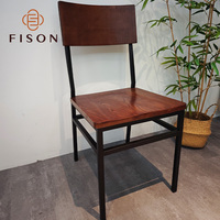 Chaise de salle à manger en bois massif, dossier en bois, structure en métal, texture rustique, mobilier commercial pour café, hôtel, restaurant