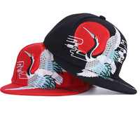 OEM Premium Animal bordado estilo chino moda Unisex Hip Hop Flat Bill Snapback Cap Flat Brim 3D bordado