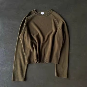 T-shirt da <span class=keywords><strong>uomo</strong></span> in cotone a maniche lunghe <span class=keywords><strong>termiche</strong></span> in maglia waffle con stampa logo personalizzata OEM, vestibilità regolare effetto distressed, maniche raglan - Product Image 4