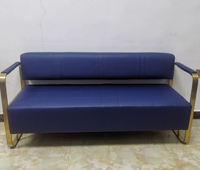 Conjunto de Sofá Cama Chesterfield Moderno y Contemporáneo de Cuero PU con Patas Metálicas para Sala de Estar, Hotel, Comedor, Almacén y Oficina