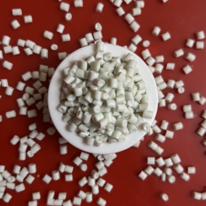 Granules de polypropylène PP en plastique vierge et recyclé de haute qualité pour ustensiles ménagers économiques - Product Image 1