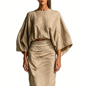 ชุดเสื้อครอปแขนทรงปีกค้างคาวและกระโปรงแม็กซี่รัดรูปสำหรับผู้หญิง - ชุดลำลองแบบเข้าชุด 2 ชิ้น แฟชั่น - Product Image 2