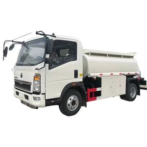 Camión Cisterna <span class=keywords><strong>de</strong></span> Combustible JAC <span class=keywords><strong>de</strong></span> 8 Toneladas o 8000 Litros con Motor WEICHAI, Acero Inoxidable, en Venta, Otros Camiones - Product Image 1