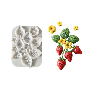 Moule en silicone 3D en forme de fleur de fraise, sans BPA, facile à démouler, pour la décoration de gâteaux et de fondants - Product Image 1
