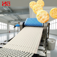 Ligne de production de chips de riz entièrement automatique en acier inoxydable, solution clé en main pour usine, capacité personnalisée, grande échelle, pour snacks.