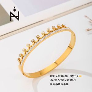 Bracciale a Corona in Acciaio Inossidabile Placcato Oro, Gioiello alla Moda, Regalo per Donne - Product Image 3