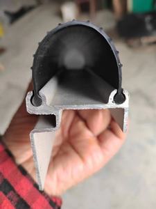 Joints <span class=keywords><strong>de</strong></span> <span class=keywords><strong>porte</strong></span> <span class=keywords><strong>de</strong></span> <span class=keywords><strong>garage</strong></span> Joints inférieurs <span class=keywords><strong>de</strong></span> <span class=keywords><strong>porte</strong></span> <span class=keywords><strong>de</strong></span> <span class=keywords><strong>garage</strong></span> Joint inférieur sectionnel en alliage d'aluminium pour <span class=keywords><strong>porte</strong></span> <span class=keywords><strong>de</strong></span> <span class=keywords><strong>garage</strong></span> - Product Image 4