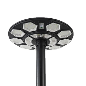 Lampada Solare LED da <span class=keywords><strong>Giardino</strong></span> a Forma di UFO, 300W 400W, IP65 Impermeabile, Controllo Wireless, Luminosità Regolabile, Alloggiamento in ABS, Luce Diurna 6000K - Product Image 6